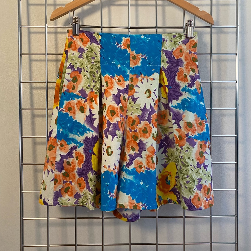 Vintage Cotton Tree floral shorts